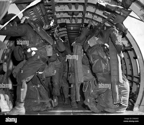 us-paratroopers-jump-from-c-46-germany-east-of-the-rhine-river-march-CW6AK0