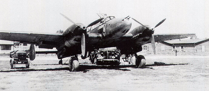 Messerschmitt-Bf-110C-Zerstorer-Geschwader-Stab-NJG1-G9+AA-Deelen-Arnhem-1942-02