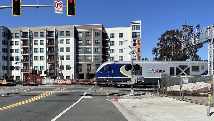 50 Amtrak_containter 1