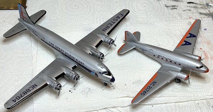 1:144 DC-3, American_10
