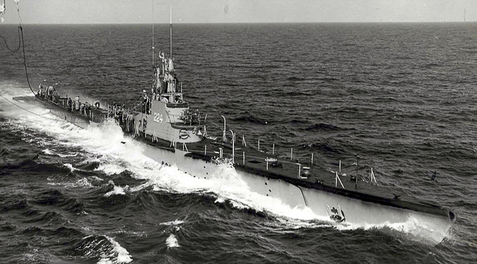 USS-Cod_02