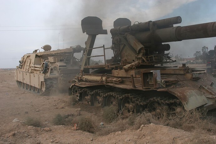 Koksan_being_towed_by_a_M88-tank