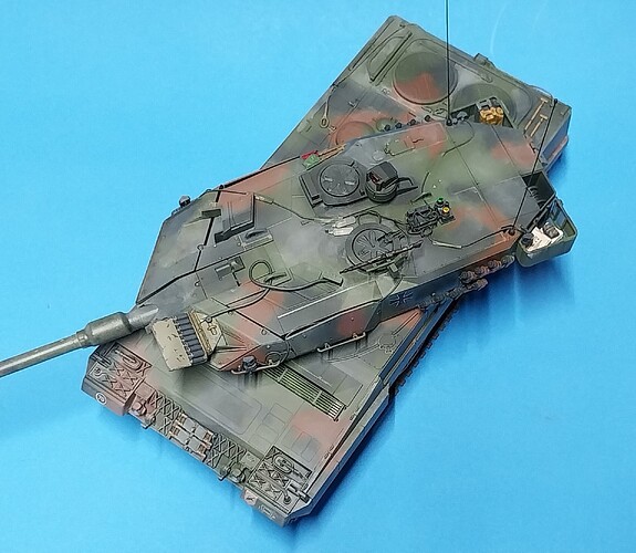 leo 1