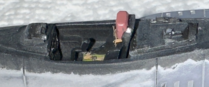 F-90_25