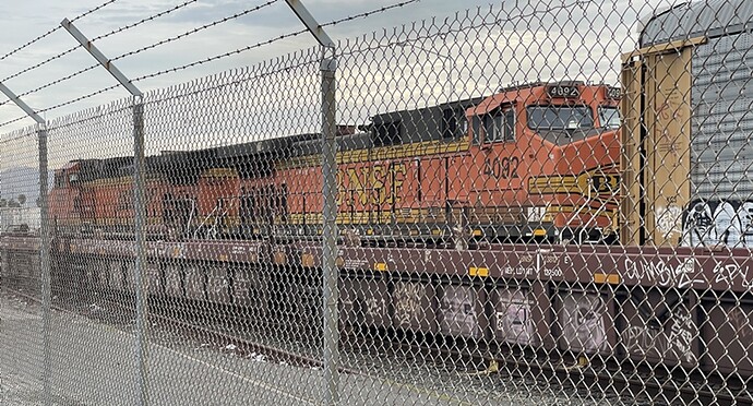 2_bnsf auto rack