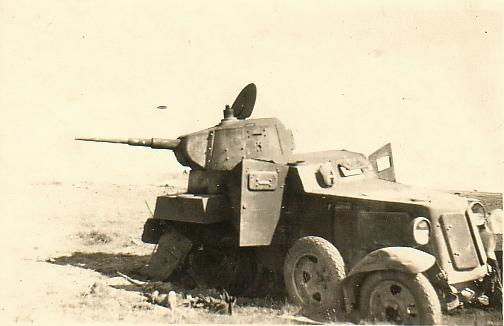 ZVEZDA 3617 Soviet Armored Car Ba-10 Model Kit 1:35 