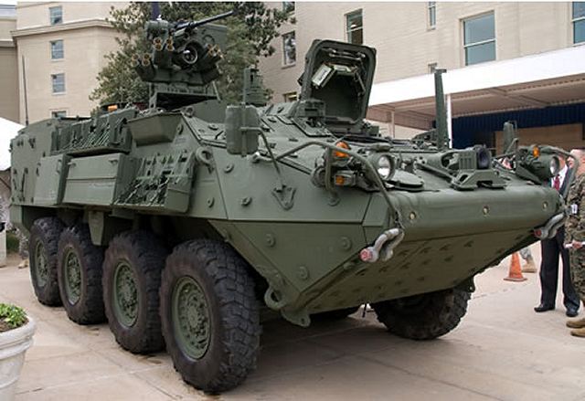 Stryker_double-V_hull_armoured_personnel_carrier_United_US_Army_American_defence_industry_military_technology_002