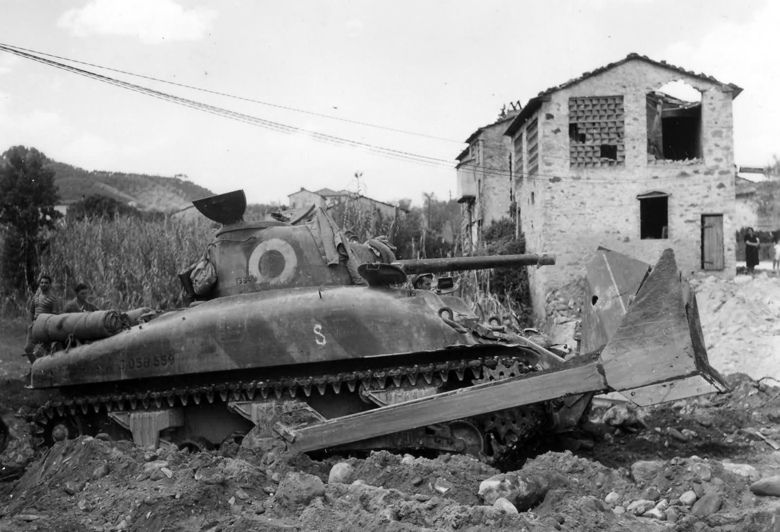 US Sherman Tank With Dozer Blade - Resin Model Kit - Made To Order (Unassembled)