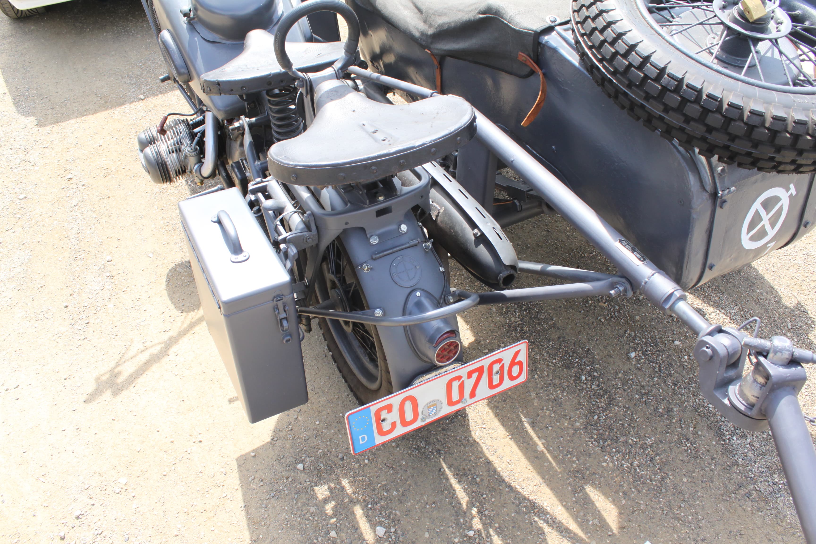 BMW R75 Beiwagenkrad with Infanterieanhänger - Reference by