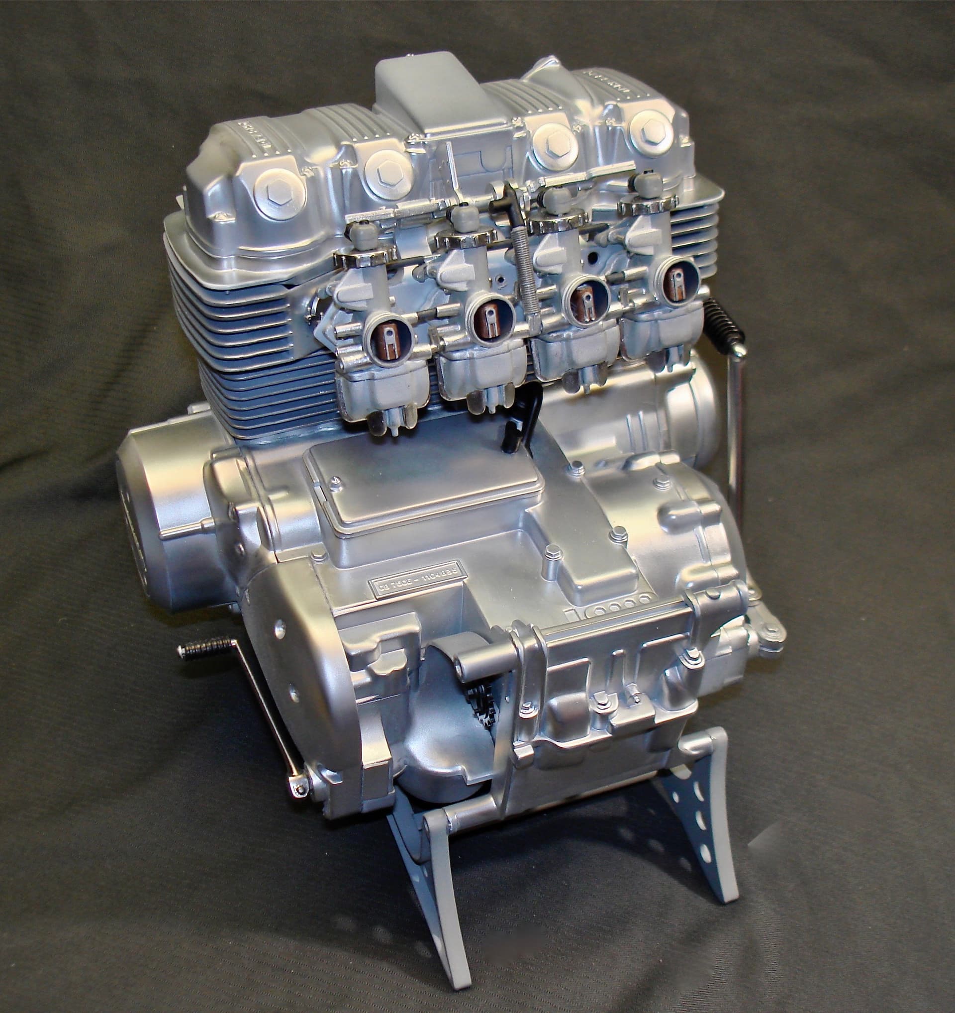 1/3 Minicraft Honda 750 / 4 Display Engine - Motorcycles 