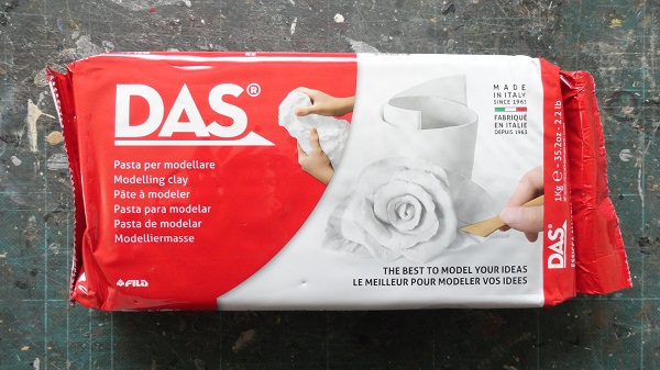 das pronto modelling clay in packaging
