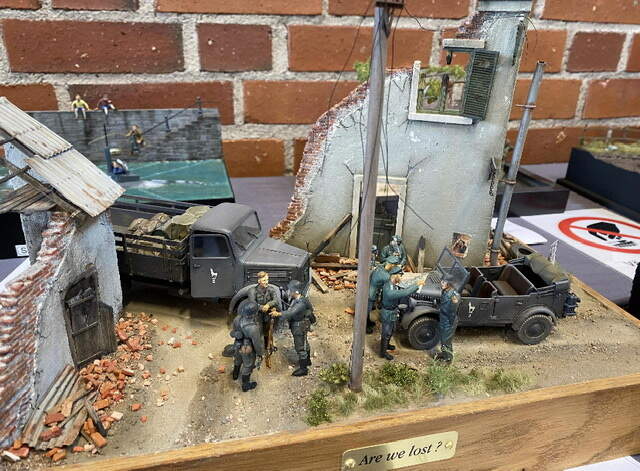 Are We Lost ? Diorama 1:35 - #60 By DIOWORK - Dioramas - KitMaker Network