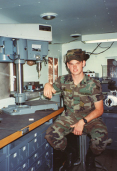 army-life-carson-shop-02