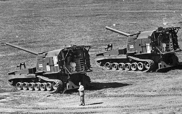 M53_and_M55_SP_guns