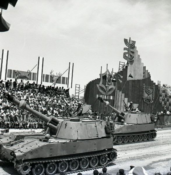 M109-parade-1973-hrv-1