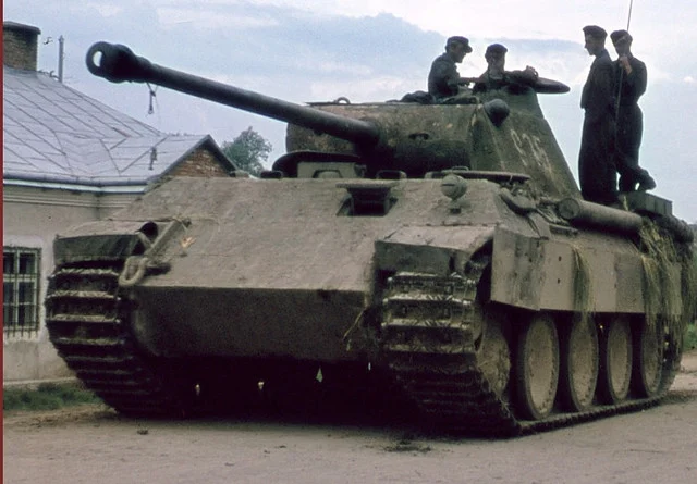 5th SS Wiking Panther 635, Agfacolor