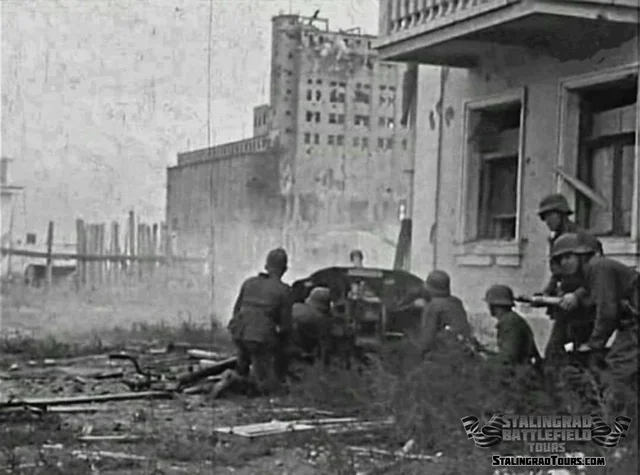 can-someone-indentify-this-anti-tank-gun-at-stalingrad-v0-ckxojri8dase1