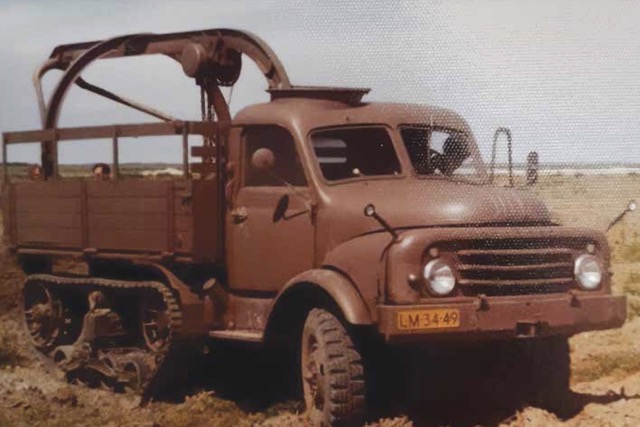 Hanomag A-LO 28 with US halftrack suspension