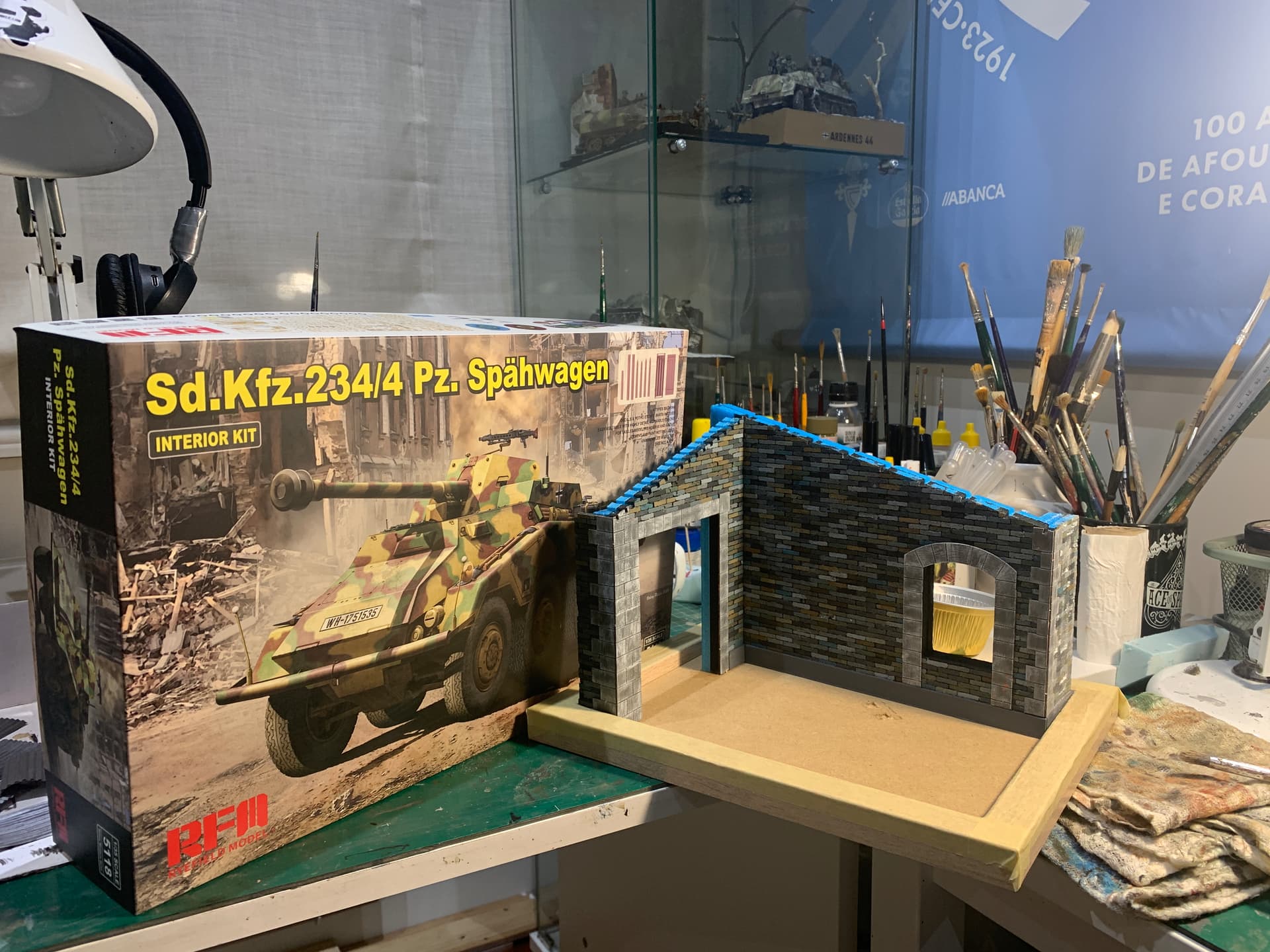 鉄道模型 German TMN: Sd.Kfz.234/1 Schwerer Panzerspähwagen. Early Mod